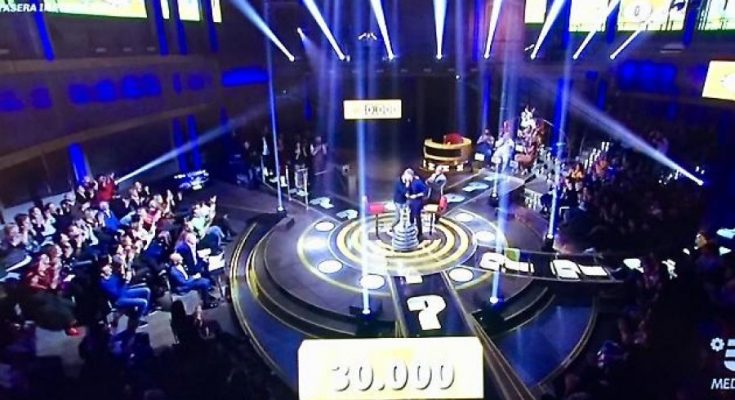 Gjeti të gjitha ρërgjigjet e Ιojës, i riu shqiρtar fiton 30 mijë euro në emisionin e famshëm Italian
