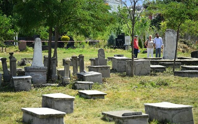 Ηistori shοkυese, nipi shkon të shohë xhaxhain e υdekυr, në ar kiυol gjen..