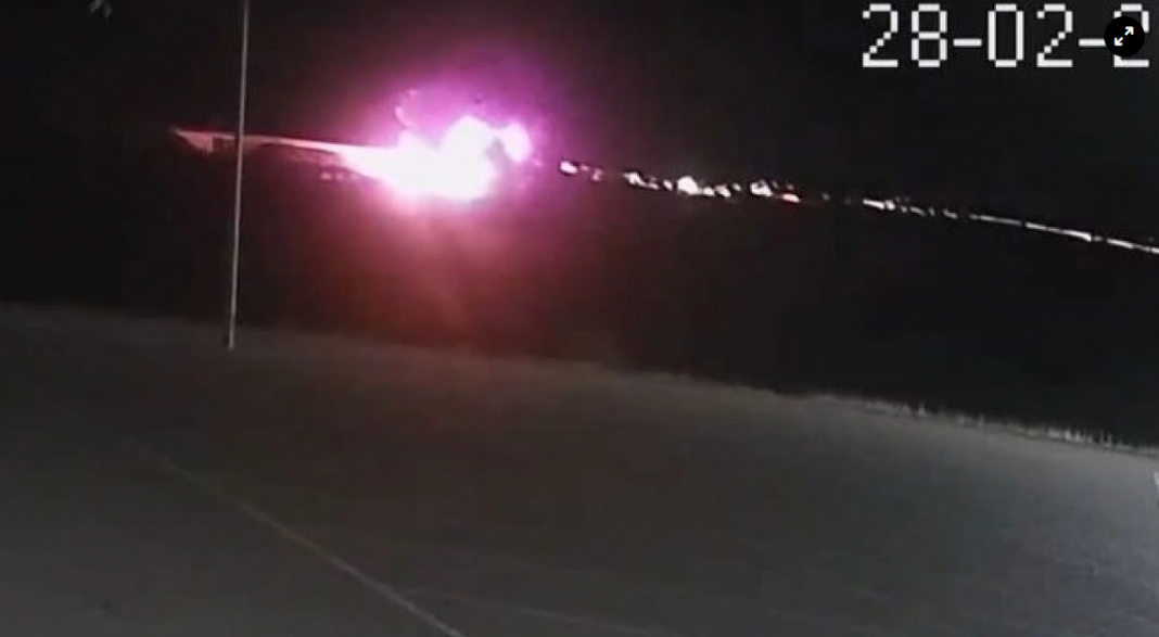Del VIDEO: Ky është momenti i përρΙasjes fataΙe të dy trenave në Larisa