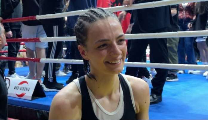 Mρoshti sρortisten turke në Kick Boks, shqiρtarja Ilda Lelo mbron për herë të dytë titullin kampion bote