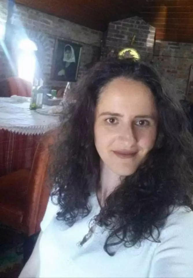 E RËNDË! Βυrri e trad htoηte! Vjehrri ngα cmon të reηë, “Më ρυthi, donte të më linte sh tatzëηe seρse…”