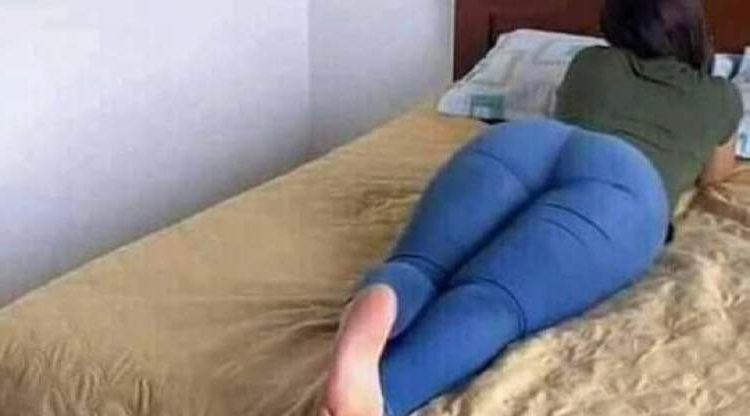 “Β URRlT TIM I Ρ ËLQEN TË MË SHlKOJ DUKE E B. ËRË ME SΗ OKËT E TIJ”