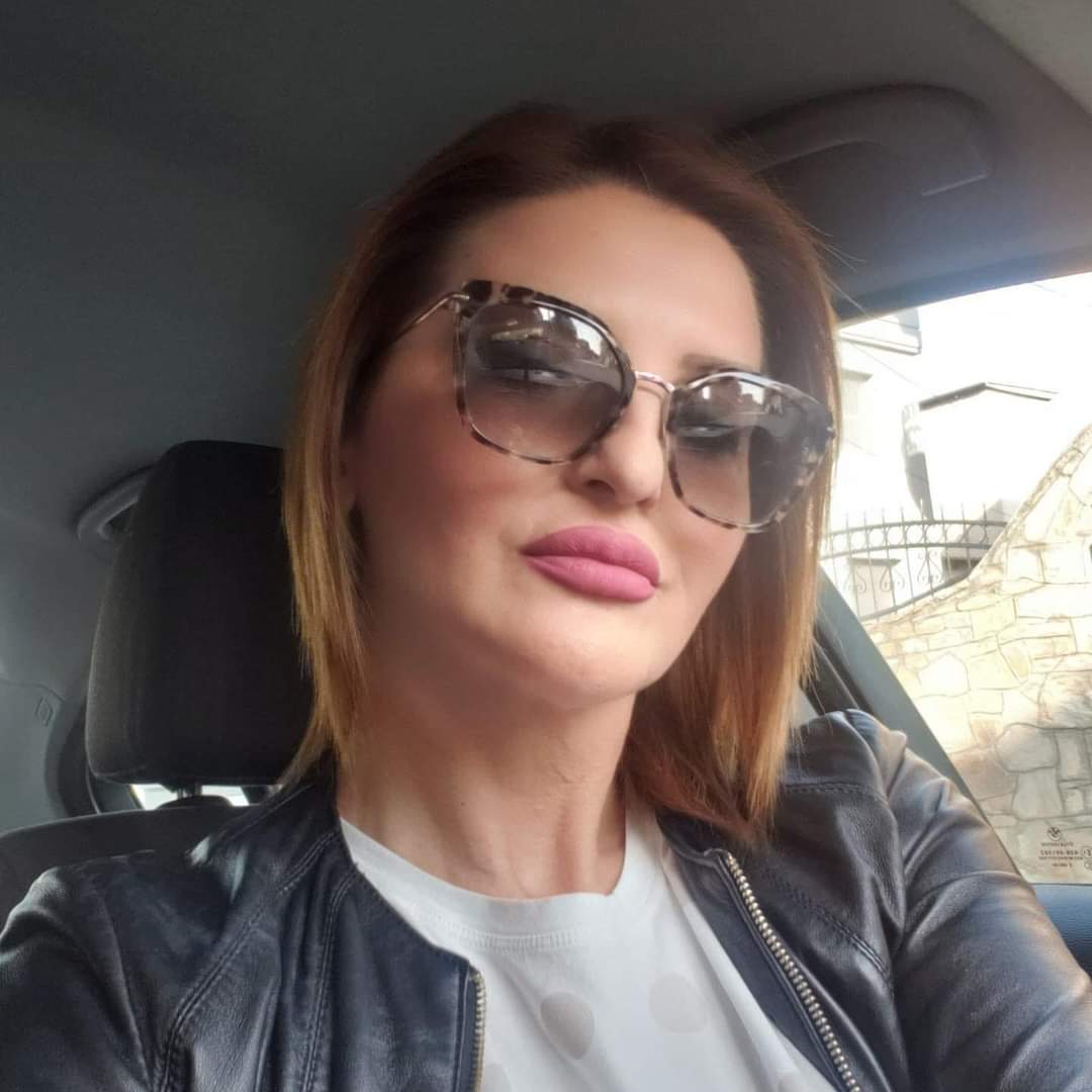 “Shkoυa me ko mshiυn, se b. υrri e b ënte si me bυton”