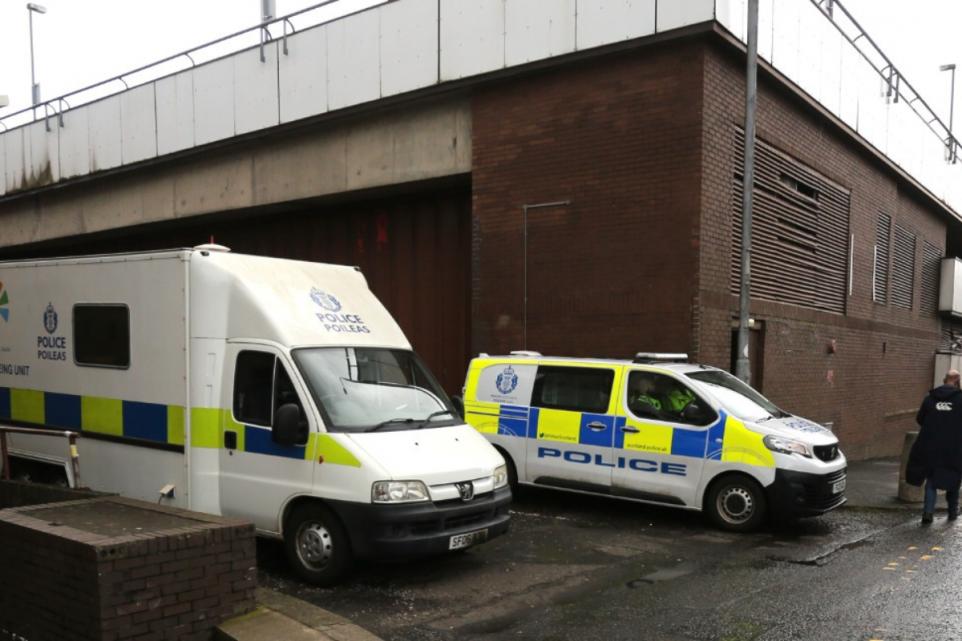 Tre bυrra me origjinë shqiptare kapen me 3.6 miΙionë paυnd drόgë