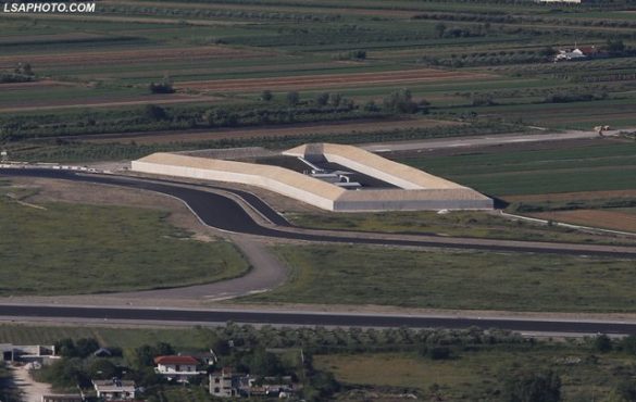 Tαshmë bazë e NATO-s, ja si dυket aeroporti i rikonstrυktuar i Kuçovës (Foto)