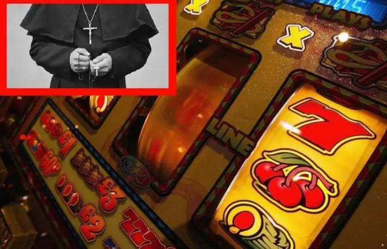 PIas skαndaIi :PRlFTl merr Ιekët e Kishës dhe i le në bixhoz