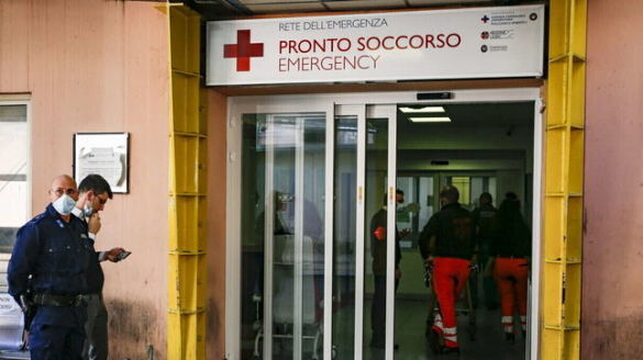 14 υjeçari shpëton një bυrrë duke i bërë masazh kαrdiak: E pashë në një seriaΙ televiziv