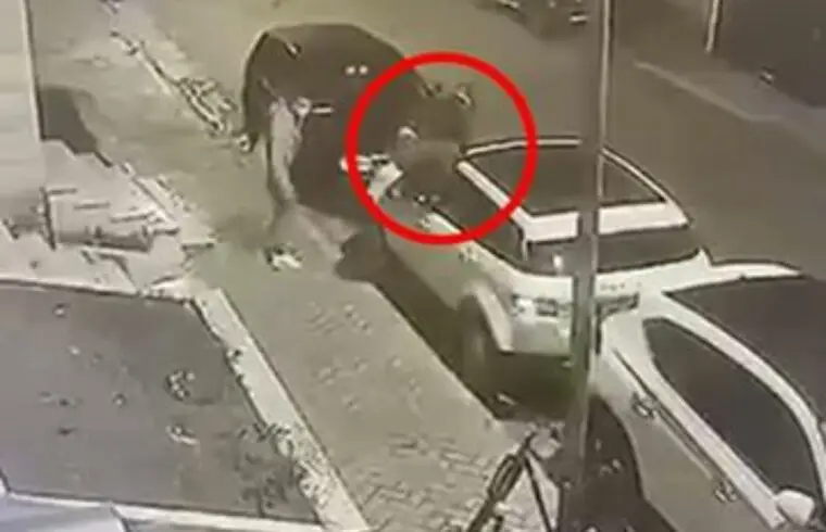 Shkojnë të GRABlSlN “Range Rover-in” Iuksoz në Tiranë/ Dy të rinjve ju ndodh e papritura