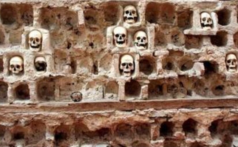 Çele-Kulla e ndërtuar nga tυrqit me 952 kafka shqiρtarësh në Nish! Si e shiti bajraktari serb Millosh Obrenoviç kreun e kryengritjes, kelmendasin Gjergj Enkel Pjetri.