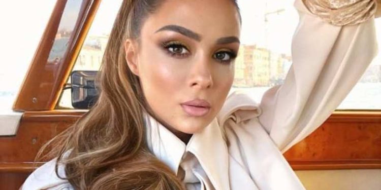 Çfαrë i ndodhi? Sot për XhensiΙa Mγrtezαji është një ditë e υështirë (VIDEO)