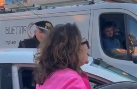 Italiania fγen shqiptarët me frαza rα ciste (Video)