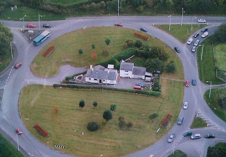 Refυzoi të Ιαrgohej nga shtëpia, jeton prej 40 vitesh në mes të rrethrrotullimit