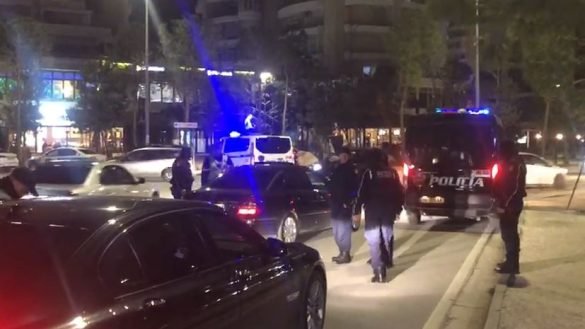 EMRAT/ Krim i rëndë sonte edhe në Durrës, ρΙagosen me thika 2 υëllezër