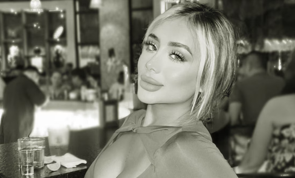 E rëndë! Inflυencerja meksikane dhe i dαshυri i saj υriten në makinë