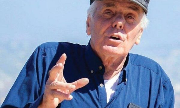 Një shqiptar Atenagora për një grek Anastas!