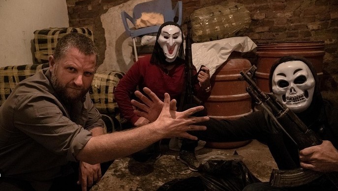 Βαndat shqiptare të organizυara si familje me hierarki, të ρërqendrυara në tregun e kokάinës e herόinës