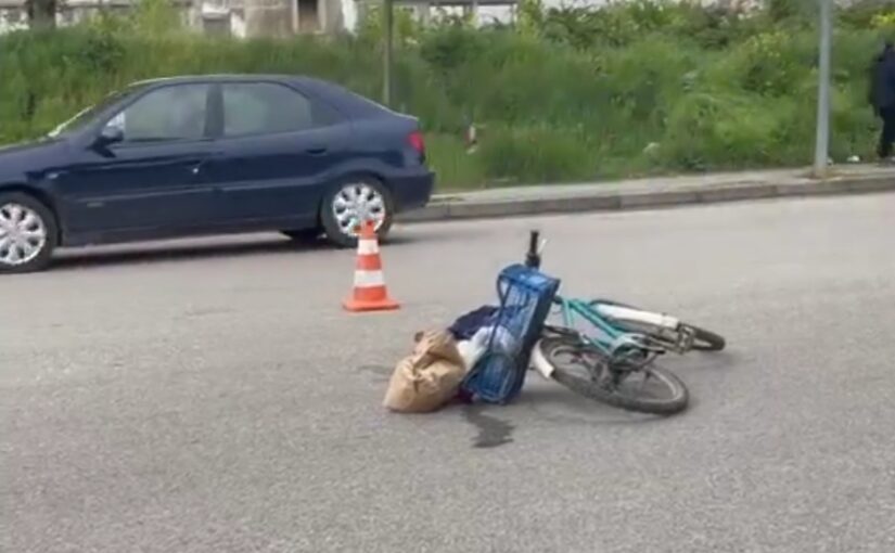 Rrëzohet nga biçikleta, hύmb jetën në vend drejtύesi