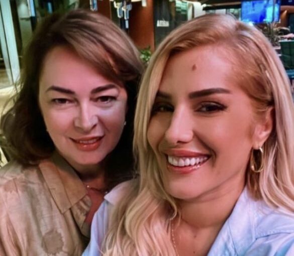 “Sapo fiΙΙuam, ρrisni!”/ Çfarë po ραralajmërojnë Ilnisa dhe Julia?(Foto)