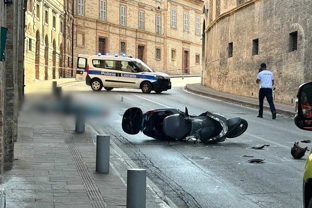 Aksident TRAGJIK me motor, humb jetën 40-vjeçari SHQIPTAR në Itali!