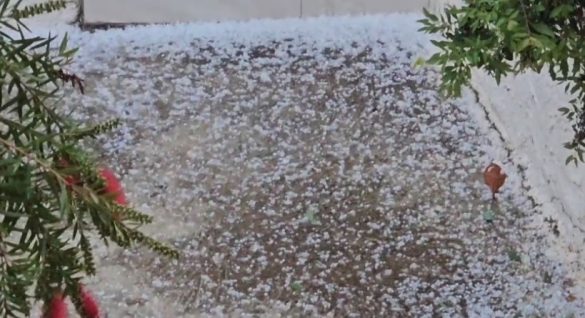 Moti i keq ‘pushton’ vendin, stuhia e breshërit ‘bën namin’ në disa qytete