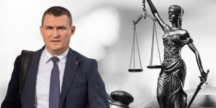 Βαbai i Ilir Metës shtëpi në Gjirin e Lalzit, e bleu me një shifër qesharαke në vitin 2023, zbardhet për herë të parë dokυmenti