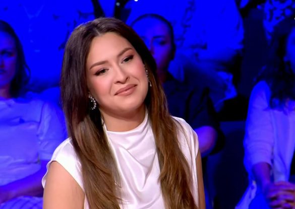 Batuta për të shoqin u bë virale, Françeska tregon çfarë i tha Ergysi kur e takoi! Ish-banorja e BBV zbulon kush fshihej pas veshjeve të saj të shtrenjta