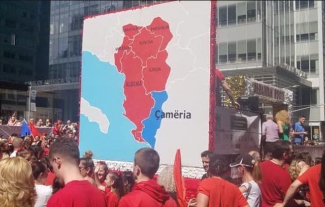 Parashikimi: Trojet shqiptare bashkohen më 2035!