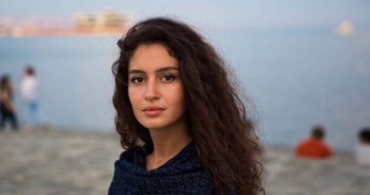 Mirupafshim Shqipëri, unë po iki: Po lë familjen, shokët dhe shoqet, nuk do të kthehem kurr…