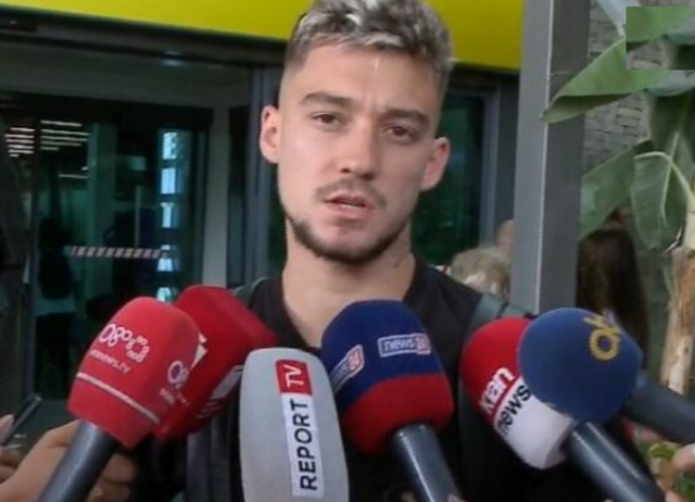 Kombëtarja mbërriti në Rinas / Muçi: Doja më tepër minuta! Silvinjo: Ishte eksperiencë e bukur