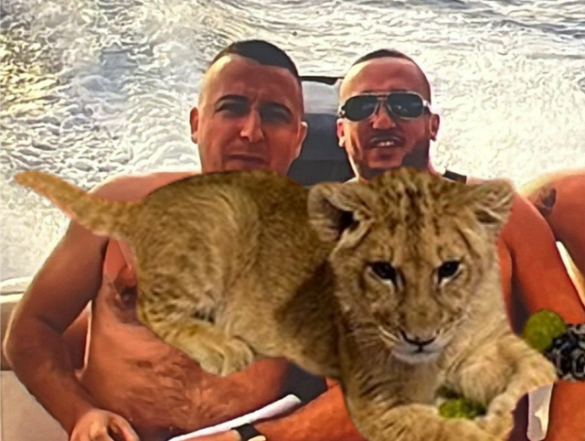 Publikohet FOTOJA e Leonard Dukës dhe Ervis Martinajt, xhiro me SKAF në det!