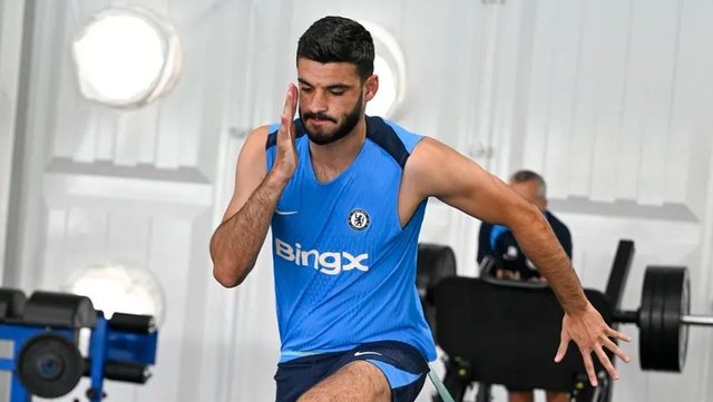 Ishte shumë pranë kalimit te skuadra e sapongjitur në Premier League, Armando Broja rikthehet dhe njëherë te…