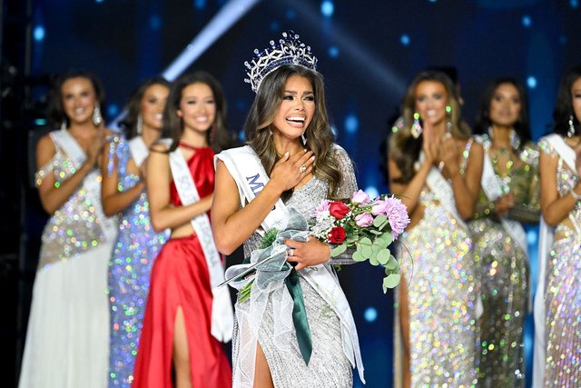 Oficerja e forcave të ar m@tosura zgjidhet Miss USA (FOTO)