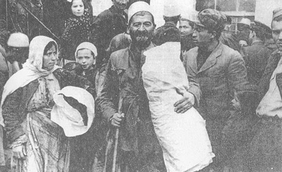 “Nga t merri i dh υnës në Greqi braktisën gjithçka e ikën në Turqi”- Peticioni i 1923-ës, çfarë i kërkuan çamët qeverisë! Të pathënat për qëndrimet e Tiranës dhe të Ankarasë për spastrimin etnik të shqiptarëve