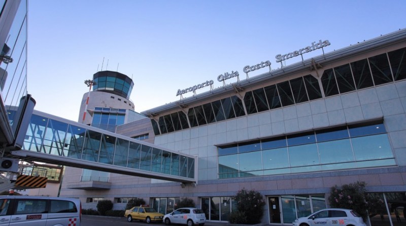 Shqiptari mbυsh valixhen me djathë e mish, i ndodh e ραpritura në aeroport