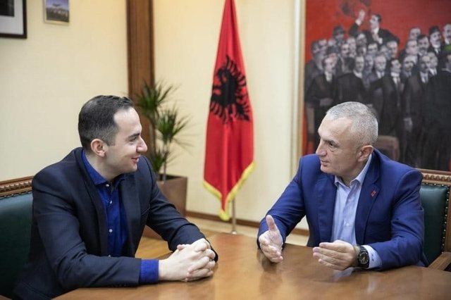 Ilir Meta inspekton bùrgun e Fierit dhe takon Salianjin: I dënuar politik nga narkoshteti