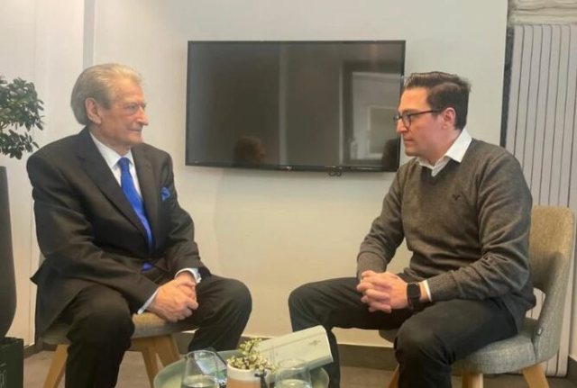 Berisha për median greke: Fëmijët e emigrantëve në Athinë dhe kudo do të mësojnë shqip!