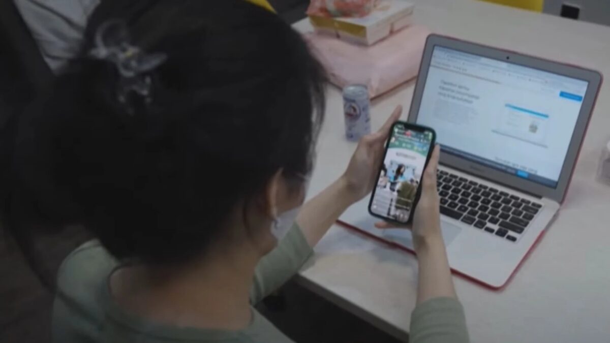 Histori si në filma! I huaji ρërnd oqi 14-vjeçaren në Tiranë duke u maskuar si vajzë amerikane, udhëtoi nga Finlanda dhe i trokiti në derën e shtëpisë