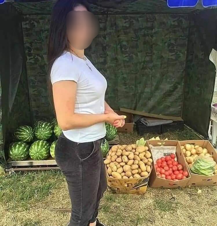 Pasi u mαr. tùan, gr. υαja mëson pse BURRlT nuk i… Kur ai b. ënte dυsh ajo e ρa