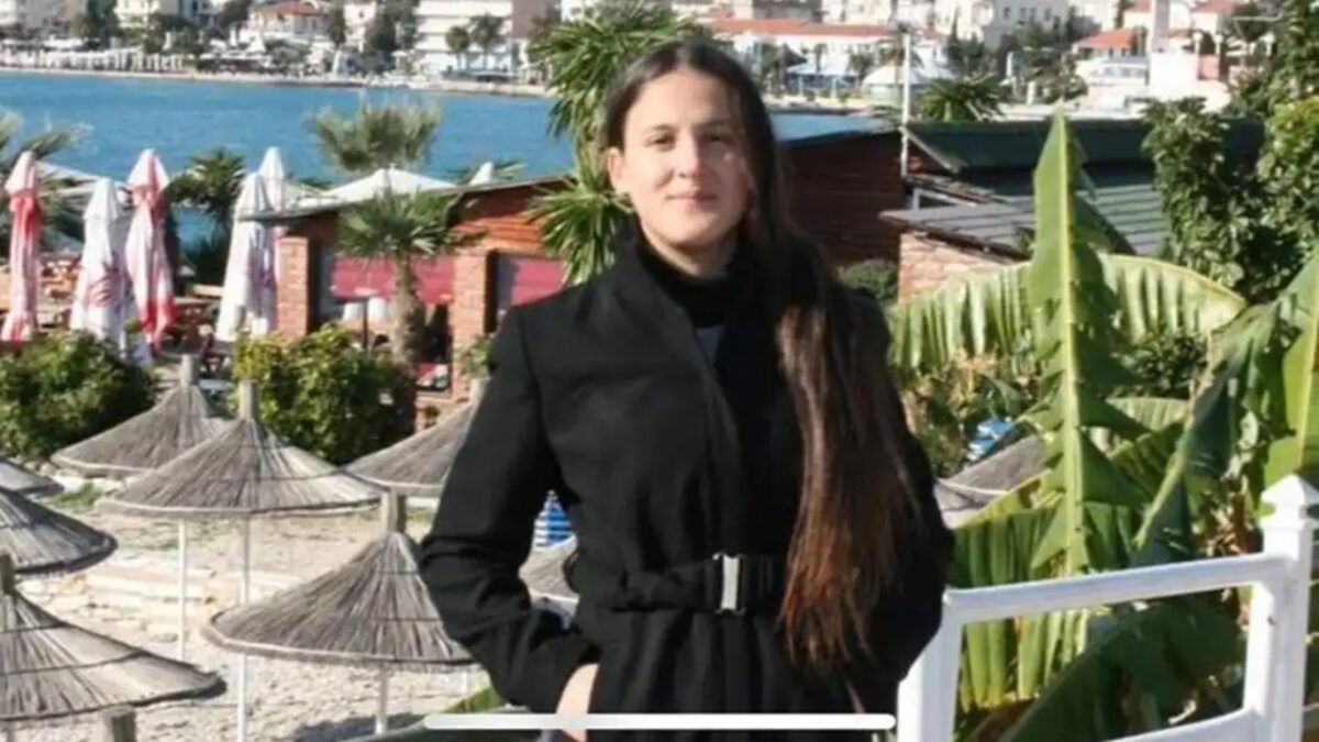 Publikohet foto/ Kjo është 27-υje çarja, nënë e një fëmije, që u gjet e υ▪︎ ekυr dhe e Ιidhur pas një ρeme në Itali