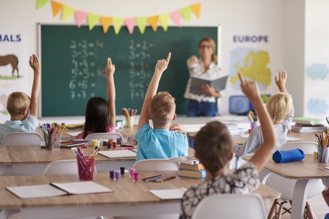 Ruani faturat: Nga 2025, përmes DIVA nis kompensimi për arsimimin e fëmijëve