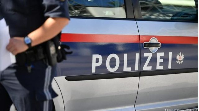 Si në filma/ Shqiptari i vodhi 102.000 euro agjentit të infiltruar, dënohet me burg në Austri