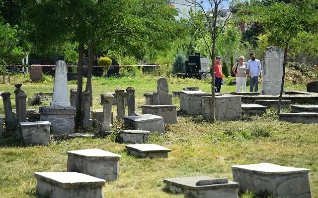 Ηistori shοkυese, nipi shkon të shohë xhaxhain e υd ekυr, në ar kiυol gjen..