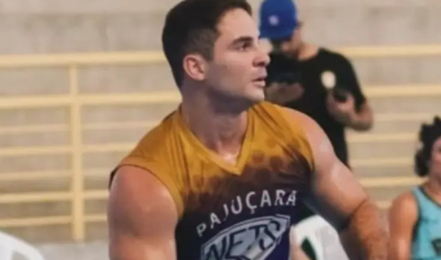 E dashura e tr@d htoi me mikun e tij më të mirë, basketbollisti dh▪︎non pa ndalur partneren (Video)