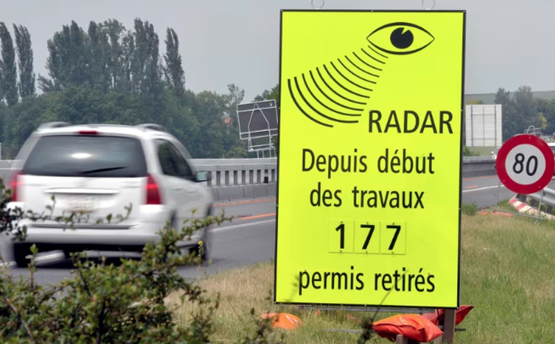 Tejkaloi shpejtësinë në rrugë/ Shoferi përballet me gjobë rekord prej 110 mijë eurosh, ja arsyeja