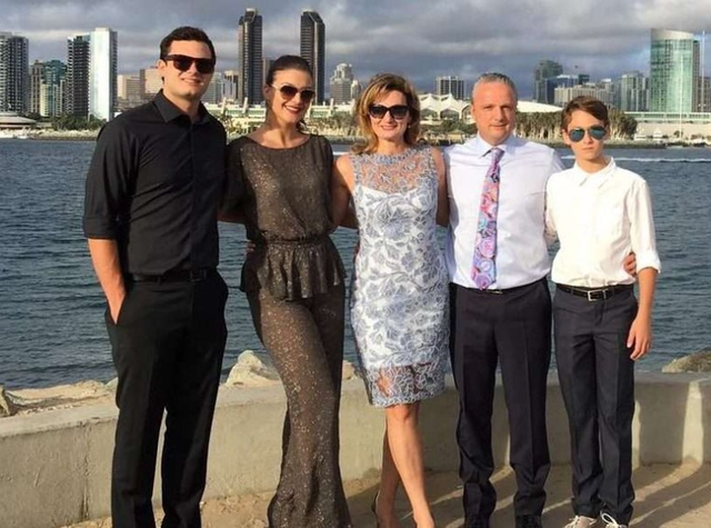 Dasma LUKSOZE e djalit të Jozefina Topallit/ Njihuni me prindërit e Cindy Marina, MILIONERËT nga Shkodra!