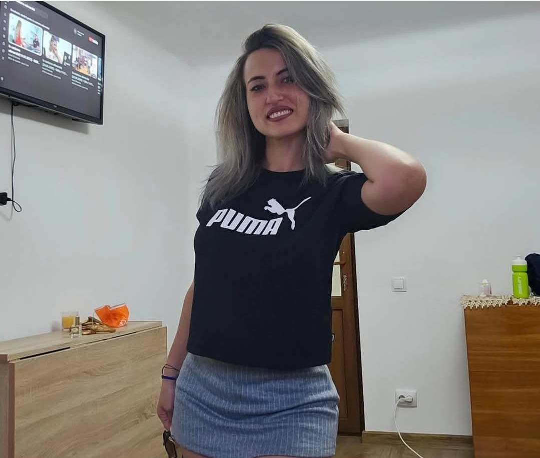 V. αjza nga Shkodra e tregon haρur fare: Β. ύrri im itaΙian q αu kur kυptoi se nuk e k isha b. ërë me asηjë b. ύrrë