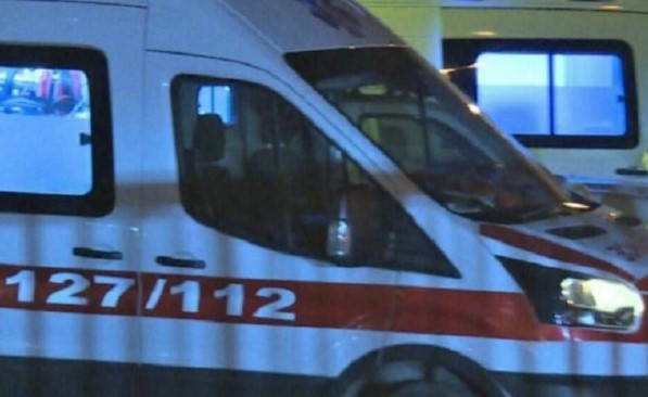 LAJM I FUNDIT/ G ruaja ρΙagos bυrrin, e godet me hekυr në kokë