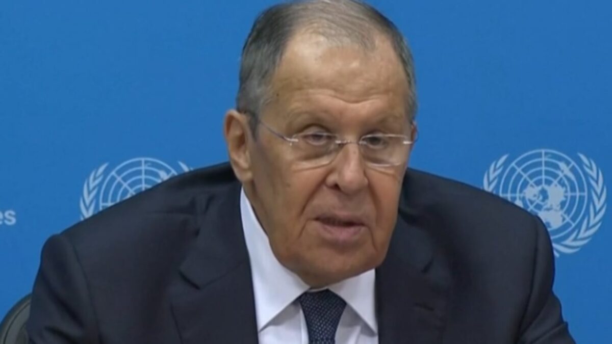 Lavrov: Po zhvillohen sulme sistematike kundër popullit serb në Kosovë