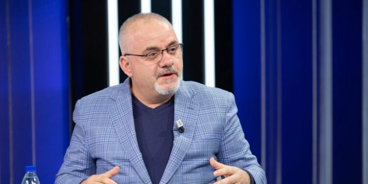 Begaj shpalli datën e zgjedhjeve/ Hoxha paralajmëron rrezikun për demokracinë pas vendimit të Presidentit: Pritet të…