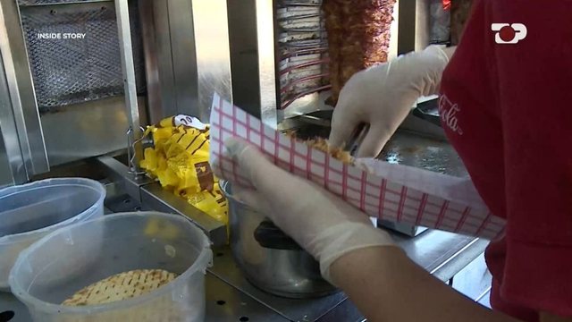 Kompania “Bajraktari Food” hodhi në tregun shqiptar tonelata gjiro të rrezikshme, a përfundoi te konsumatori?!
